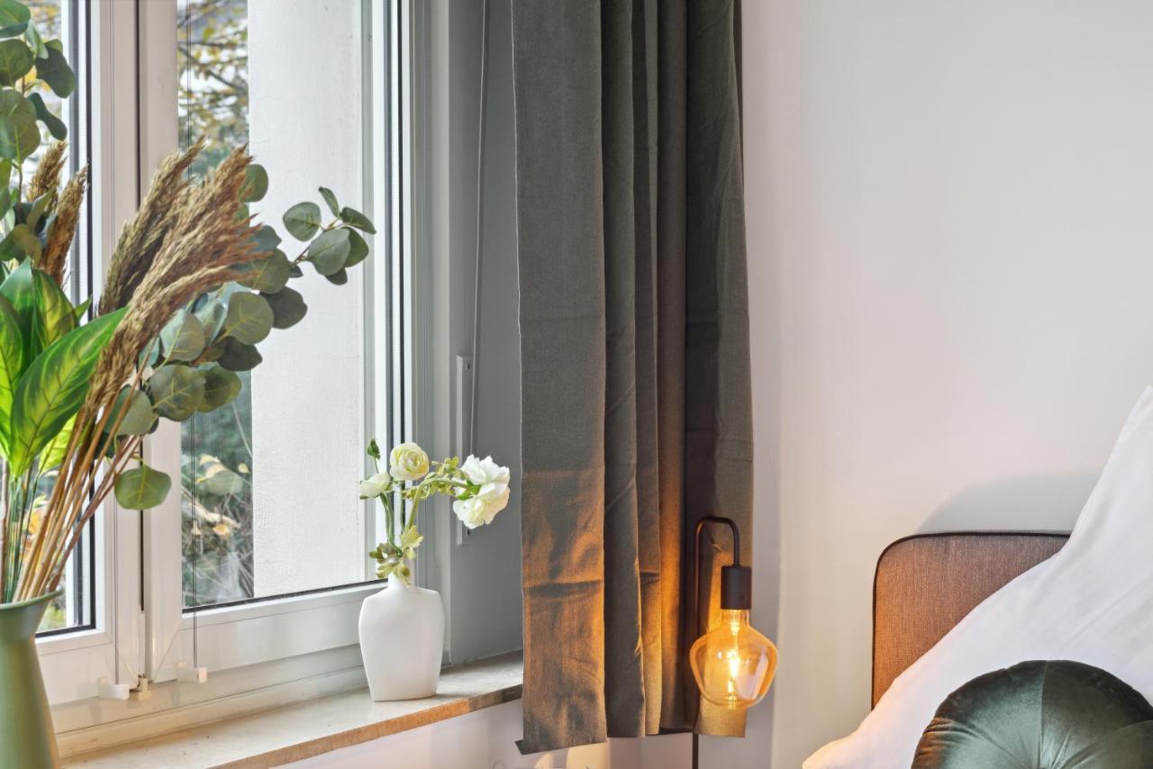 1 Zi. Wohnung, 34M², Parken, Messe Dus Duisburg Bagian luar foto